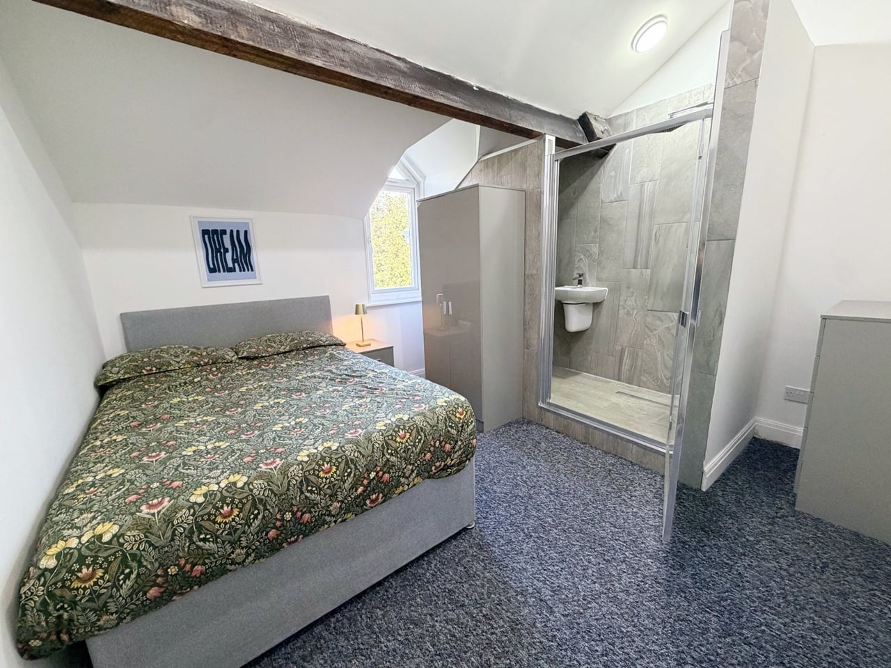 Room in a Shared House, Highfield Road, L9