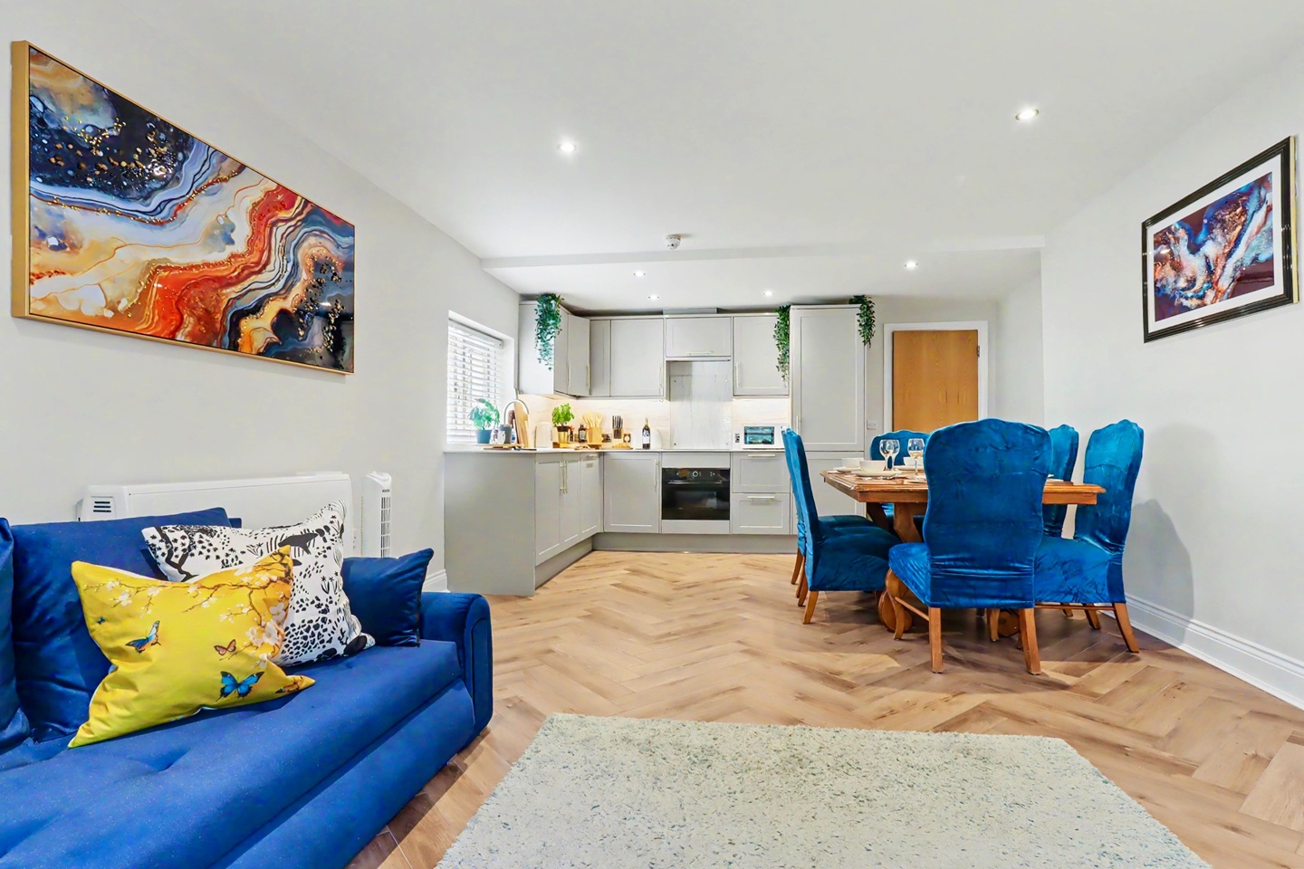 2 Bed Flat, Market St, BN1 photo 3