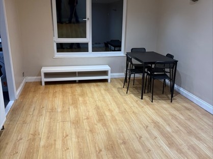 1 Bed Maisonette, Burness Close, UB8