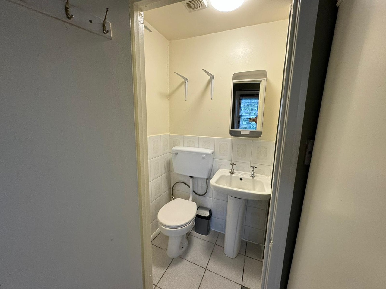 Studio Flat, Prince's Square, W2 photo 5