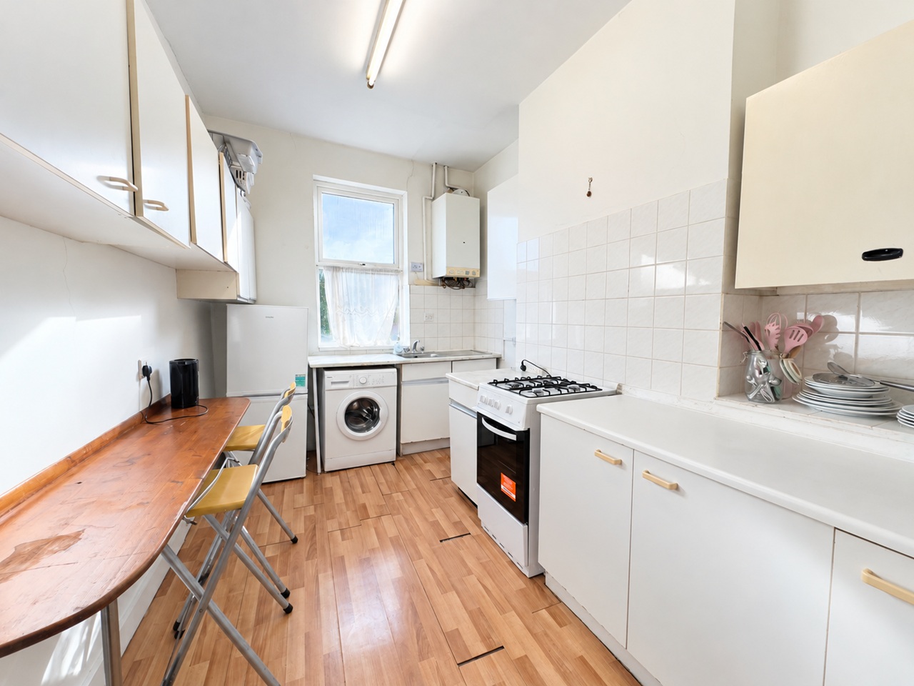 2 Bed Flat, Crayford Road, N7 photo 3