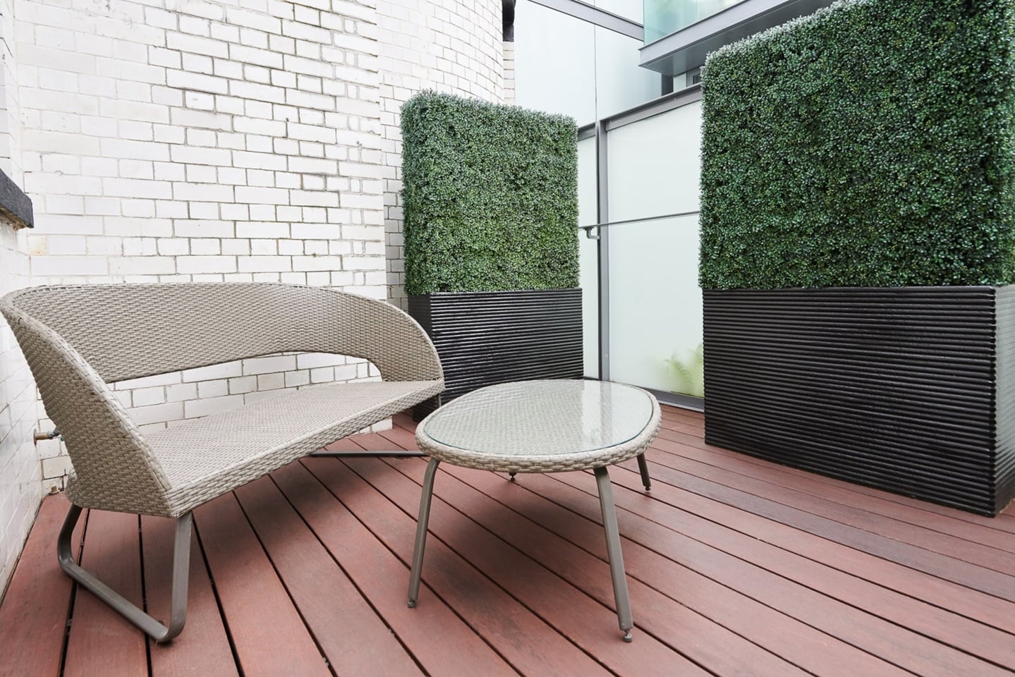 1 Bed Flat, Duke Street, W1K photo 4