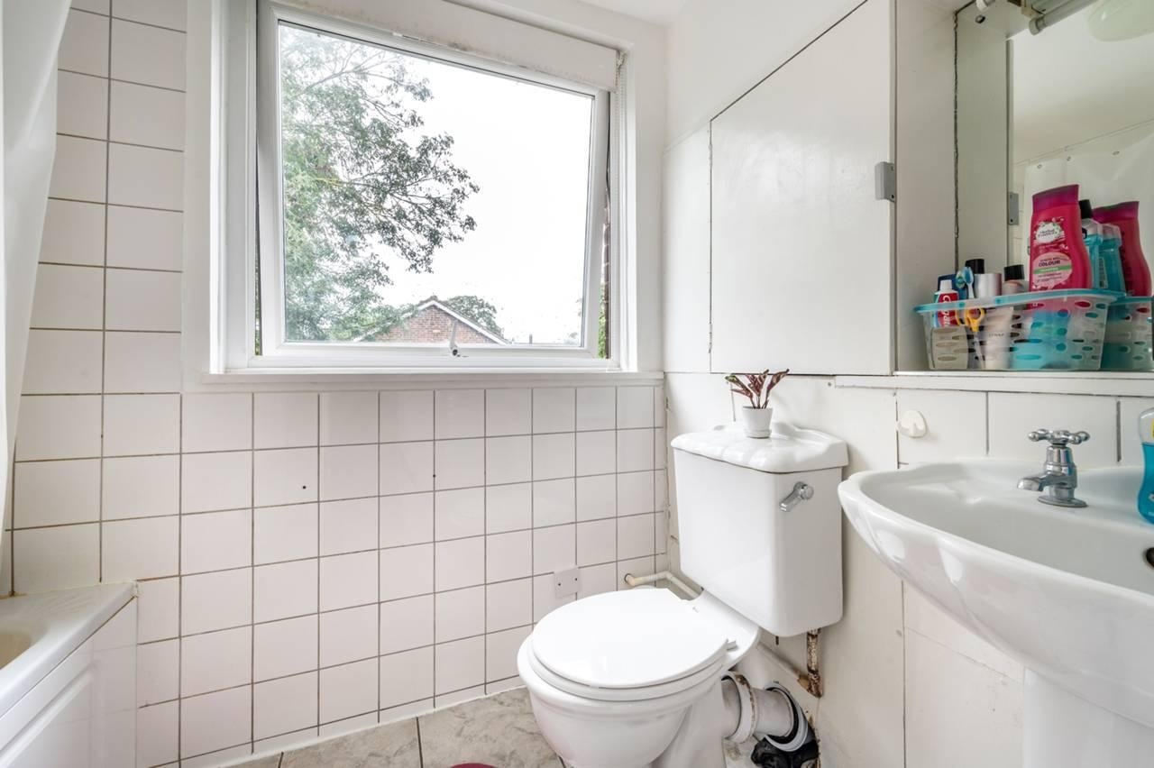 5 Bed Flat, Champion Hill, SE5 photo 3