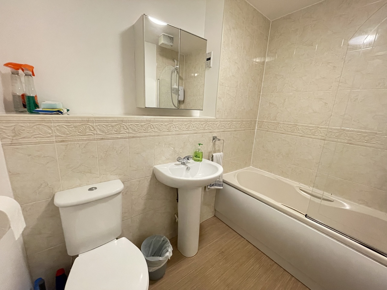 2 Bed Flat, Chervil Close, M14