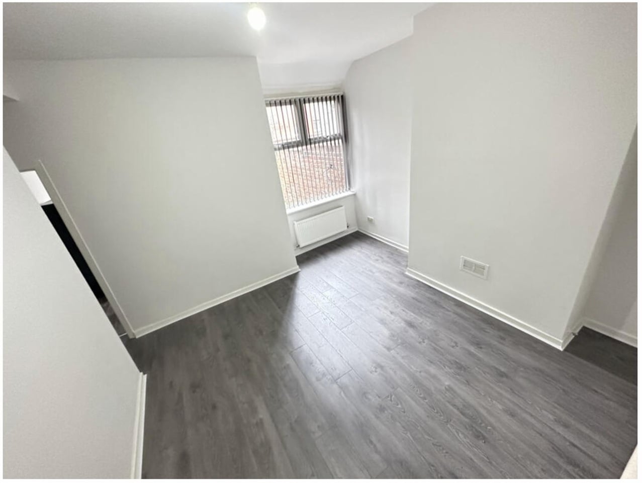 Room in a Shared House, Rosebery St, M14 photo 3