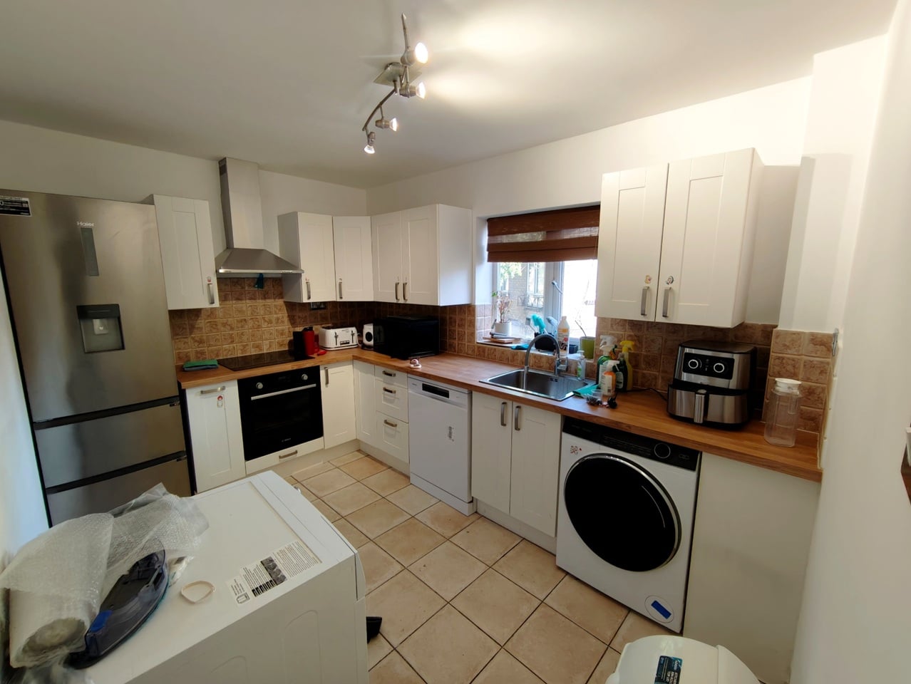 1 Bed Flat, Poolmans Street, SE16 photo 2