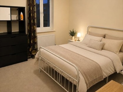 Room in a Shared House, Robinia Road, EN10