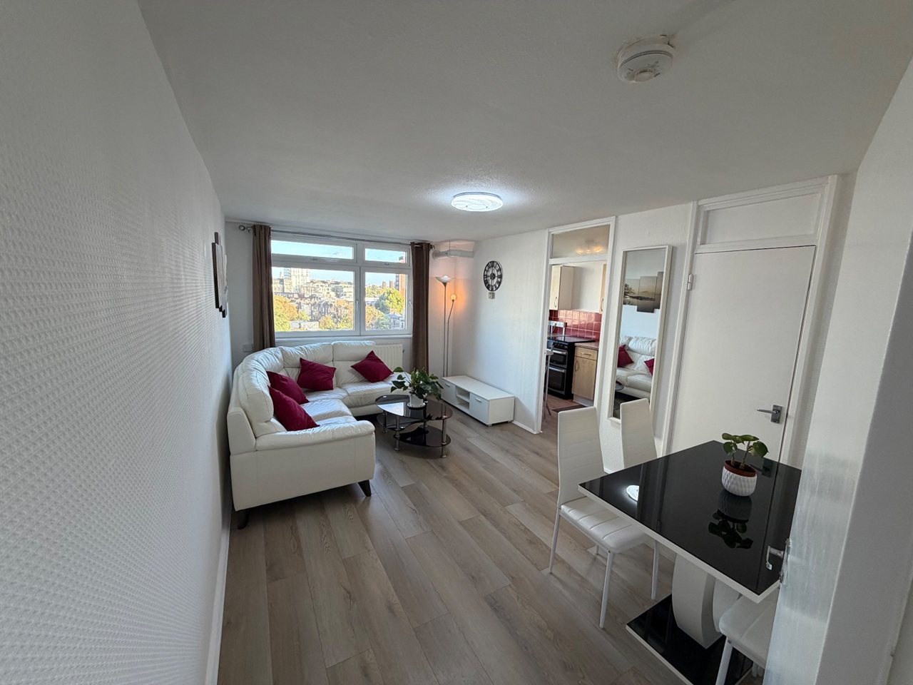 1 Bed Flat, Desborough House, W14
