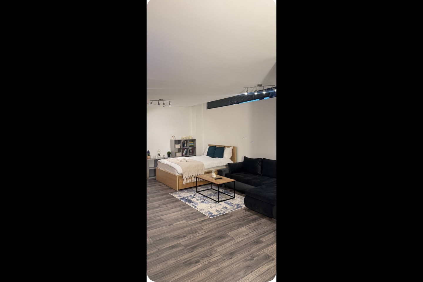 1 Bed Flat, Queen Street, S1 photo 2