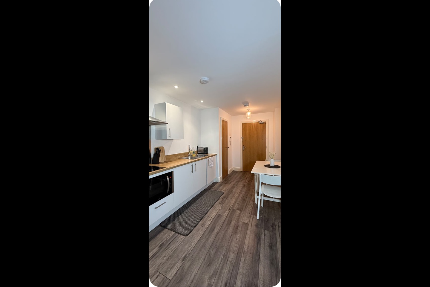 1 Bed Flat, Queen Street, S1 photo 3