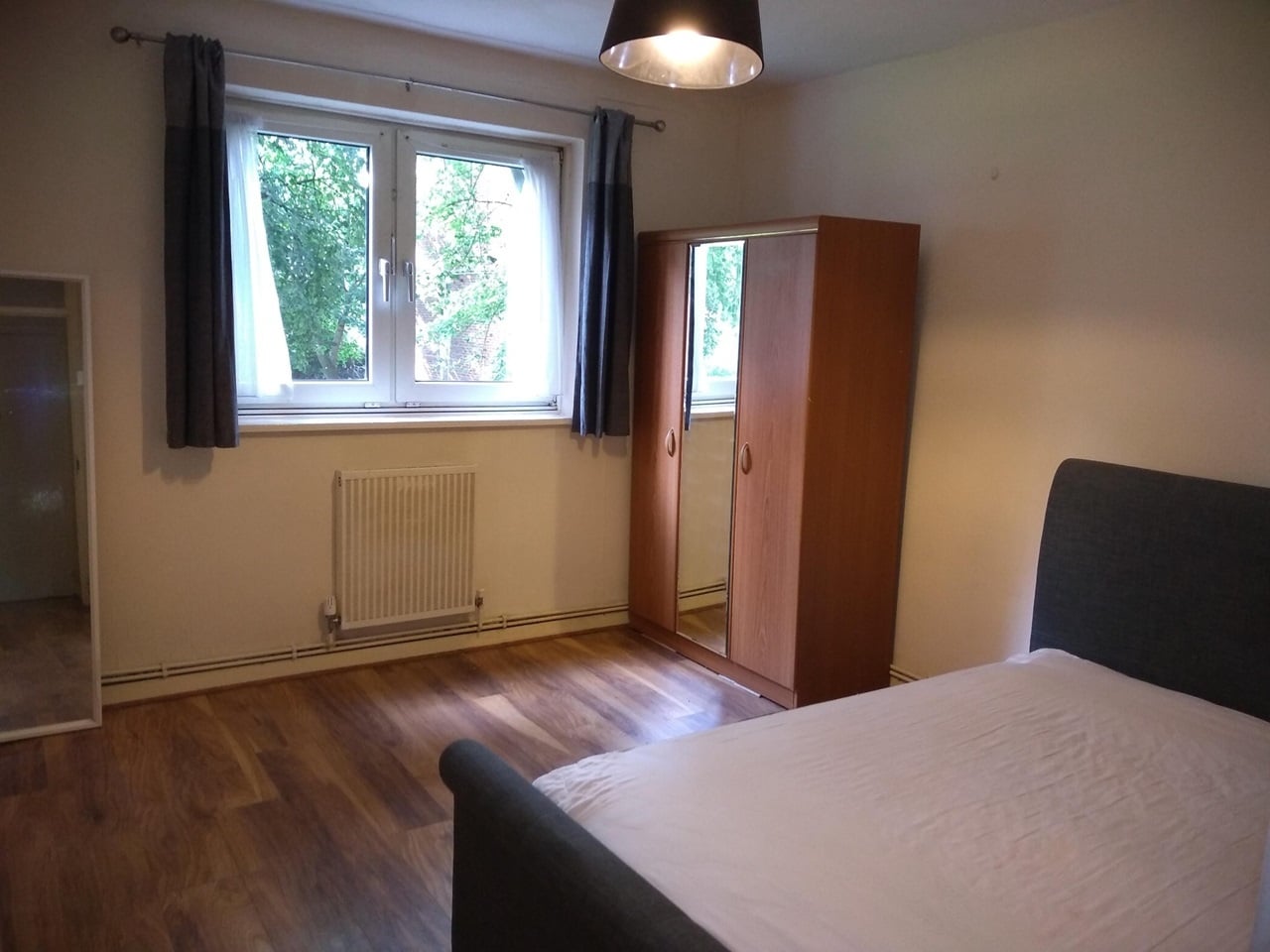 2 Bed Flat, Mcconnell House, SW8 photo 3