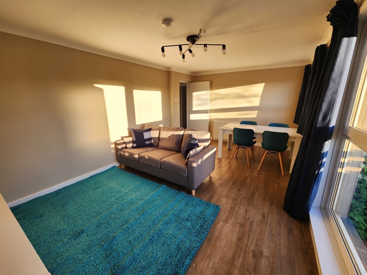 2 Bed Flat, Longstone Park, EH14 photo 4