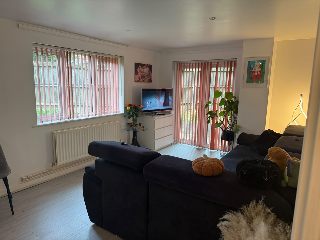 2 Bed Flat, Holyhead Road, CV1 photo 3