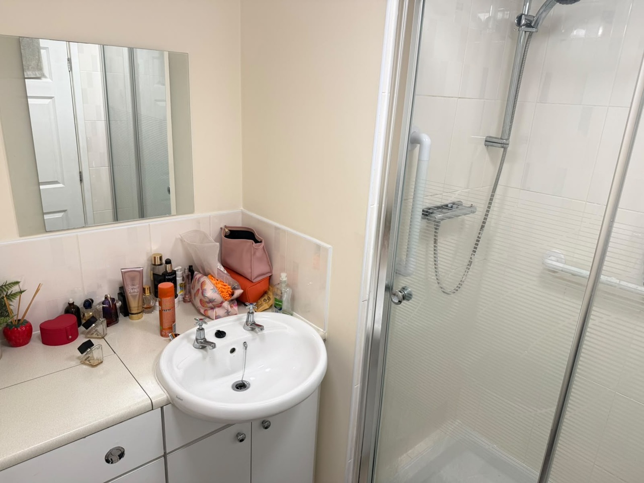 2 Bed Flat, Holyhead Road, CV1 photo 5