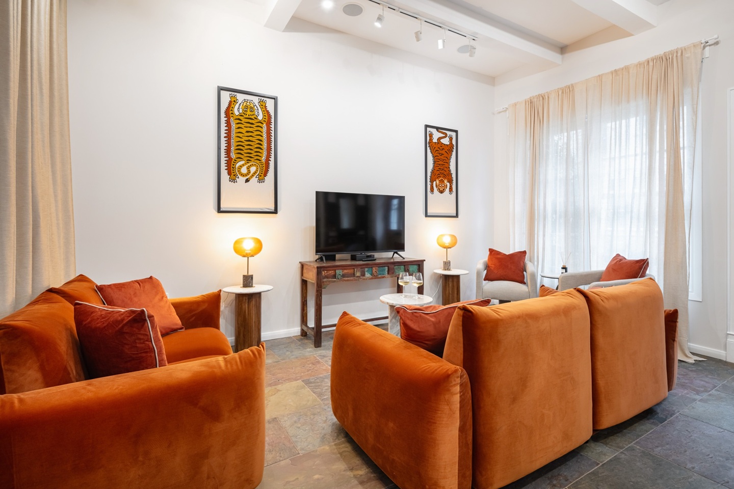5 Bed Terraced House, Petersham Place, SW7