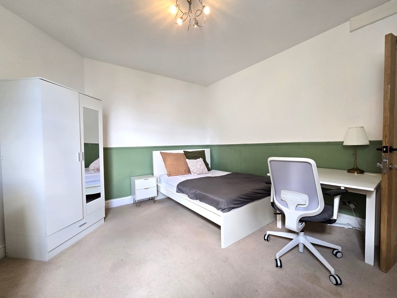 2 Bed Flat, Heber Mansions, W14 photo 4