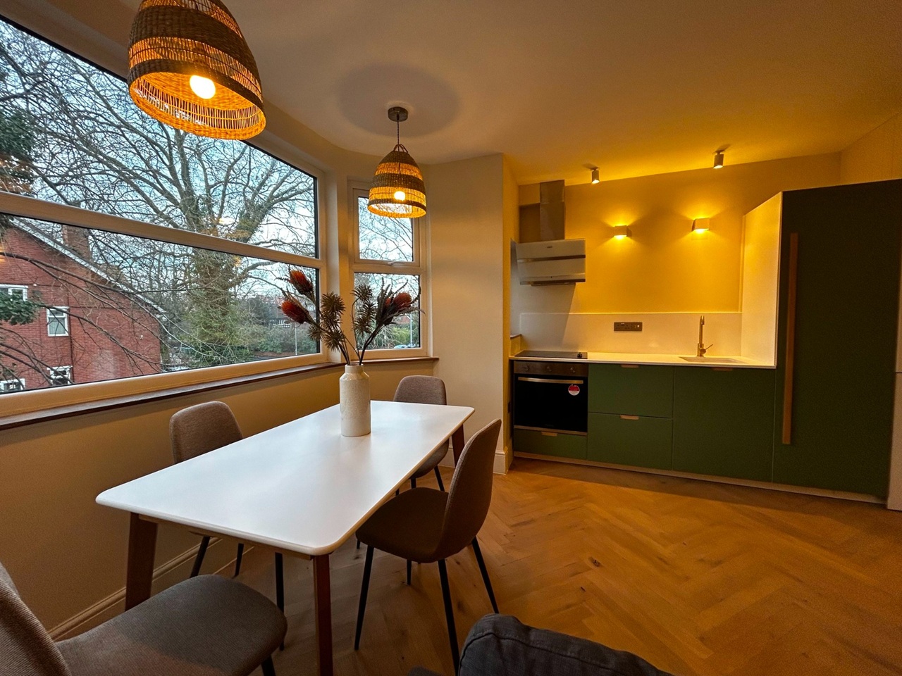 2 Bed Flat, Wilbraham Road, M16 photo 4