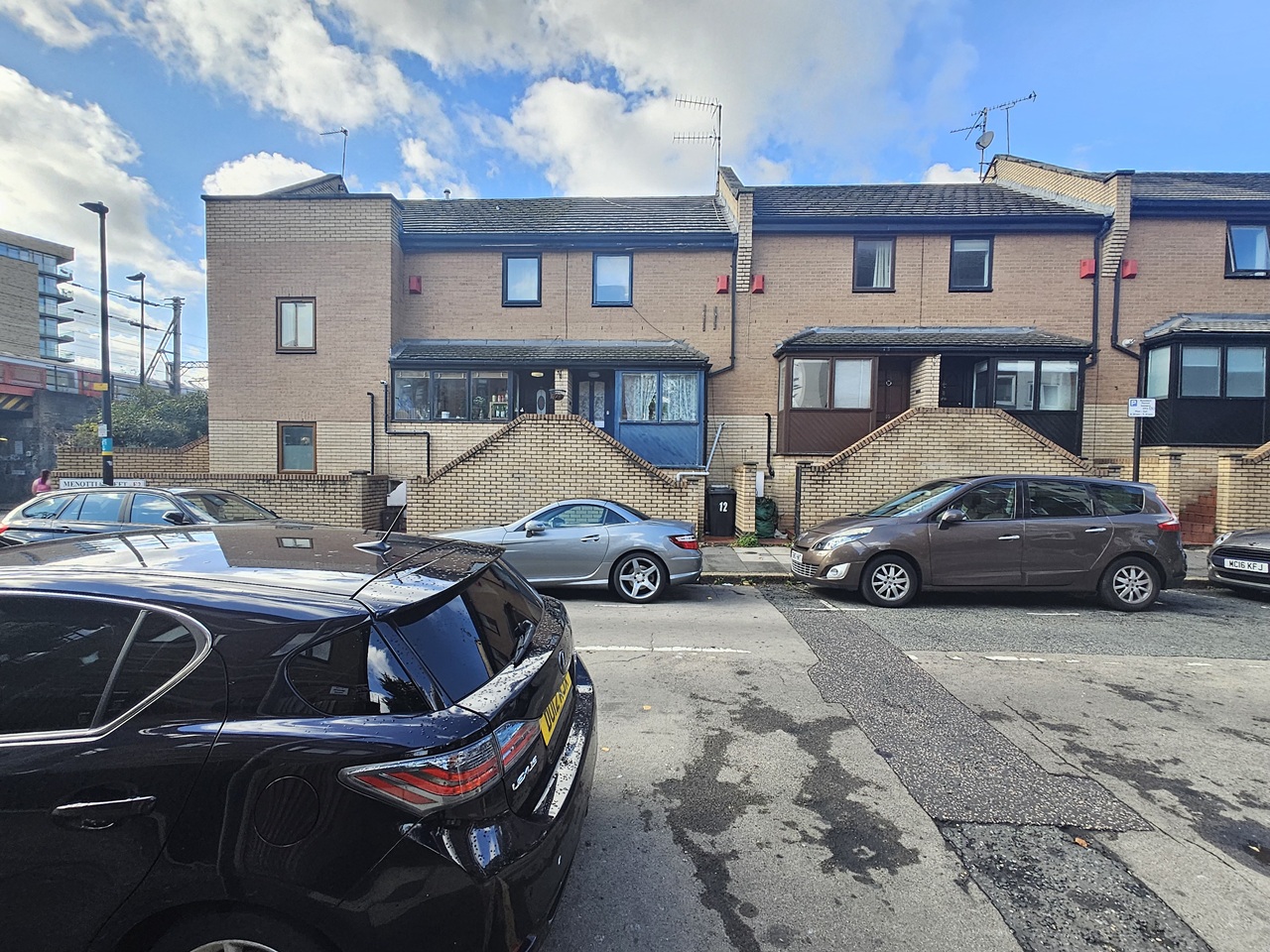 3 Bed Terraced House, Menotti St, E2 photo 4