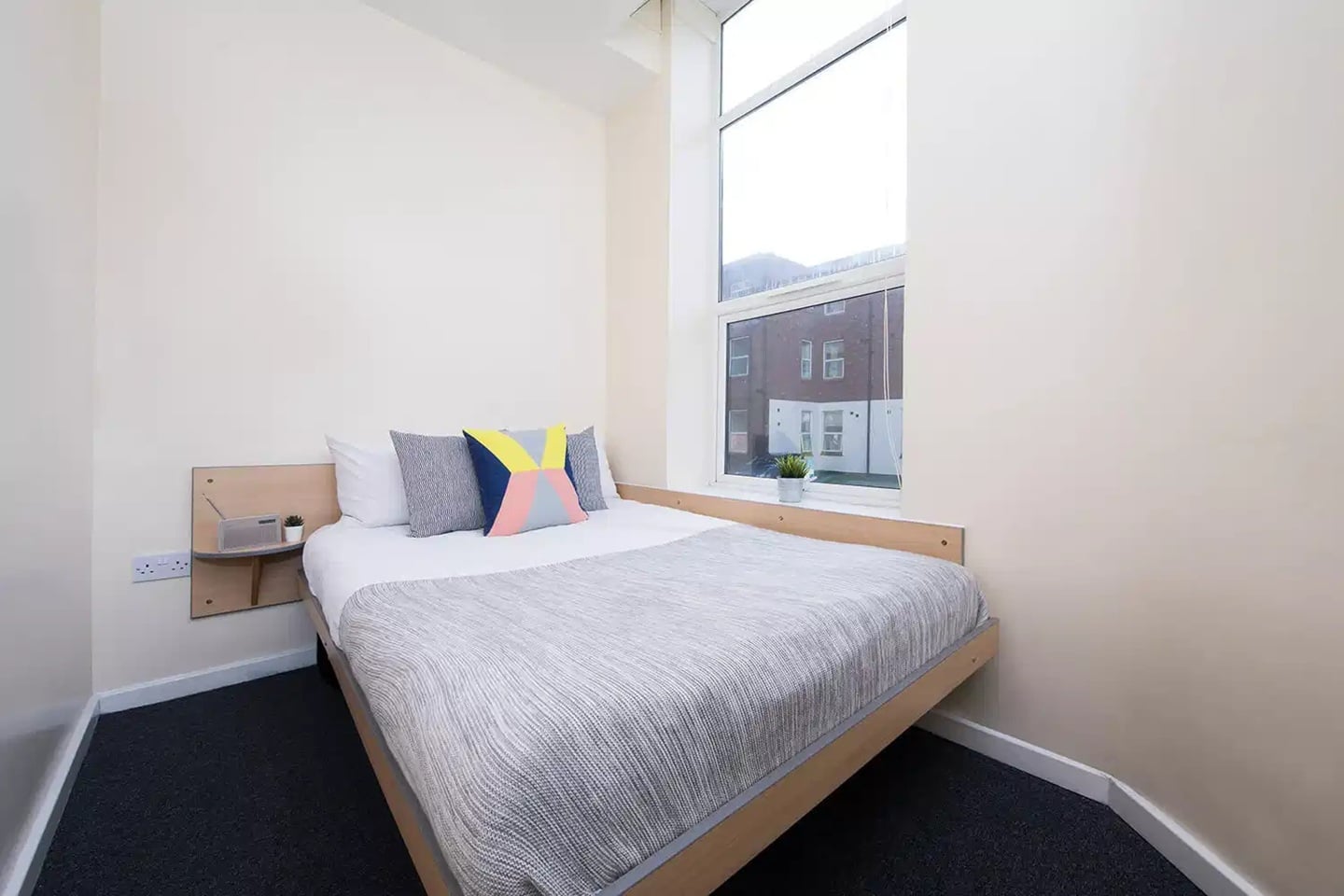 Room in a Shared House, Cambridge Court, L7