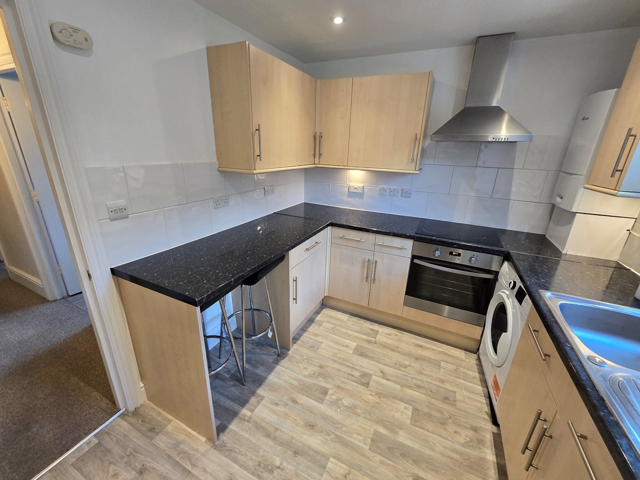3 Bed Flat, Turquand St, SE17 photo 2