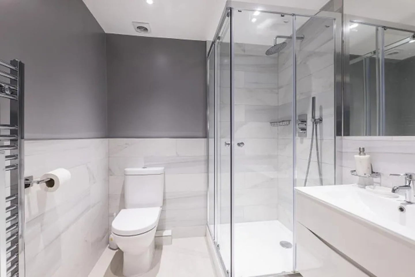 3 Bed Flat, Queens Gate Gardens, SW7 photo 4