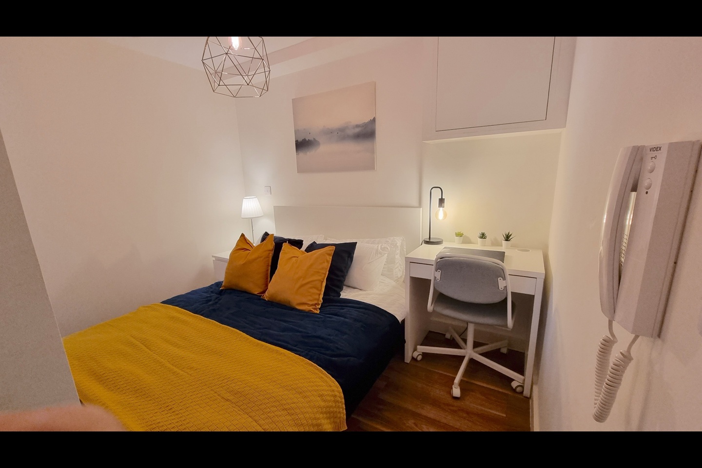 Studio Flat, Gradwell Street, L1