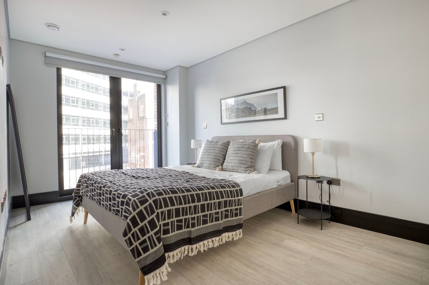 2 Bed Flat, Buckle St, E1 photo 4