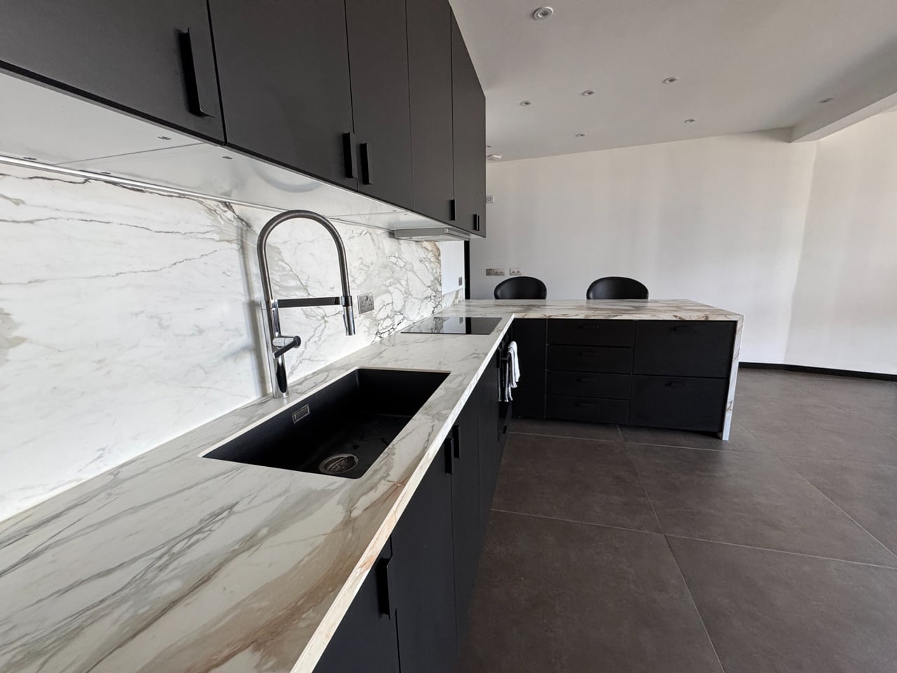 2 Bed Flat, Union Central Building, E2 photo 4