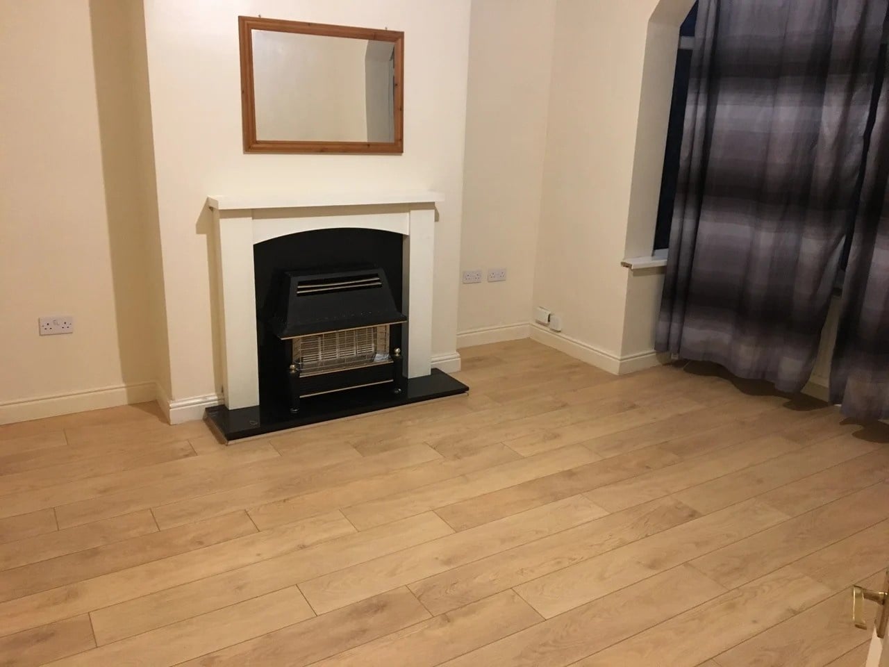 3 Bed Semi-Detached House, Woodlands Road, M8