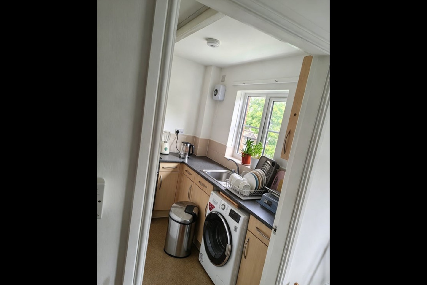 Room in a Shared Flat, Ingleton Avenue, M8 photo 2