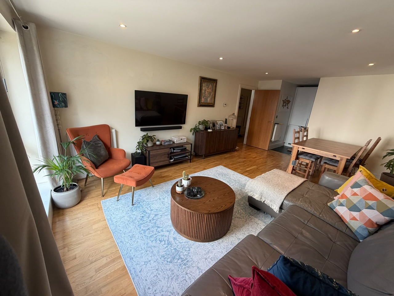 2 Bed Flat, Grant House, SW9 photo 3