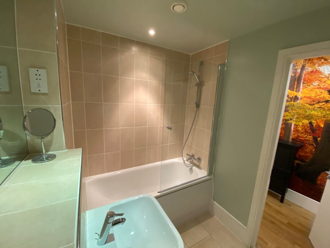 1 Bed Flat, Highbury Stadium Square, N5 photo 4