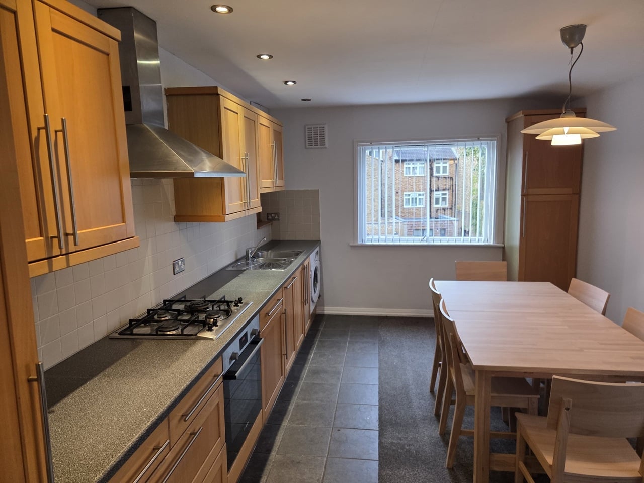 2 Bed Flat, Cardozo Rd, N7 photo 4