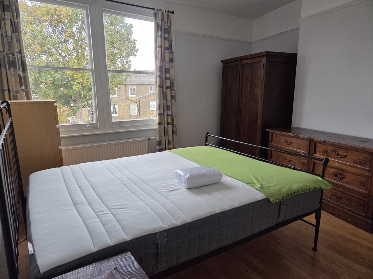 2 Bed Flat, Cardozo Rd, N7 photo 2