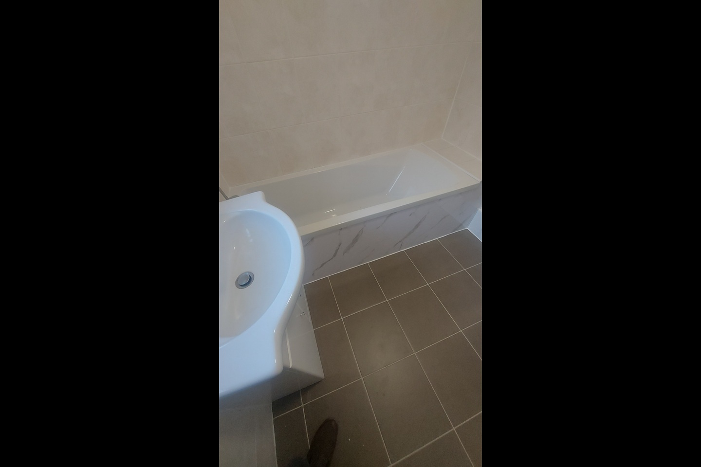 3 Bed Terraced House, Swan Lane, CV2