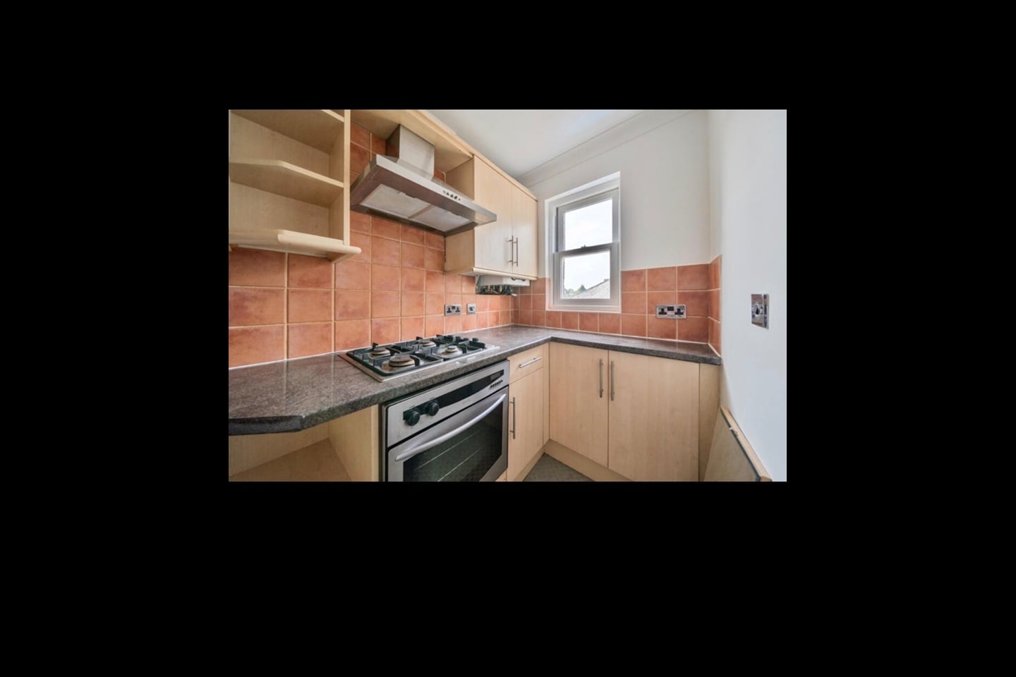 2 Bed Flat, Melbourne Grove, SE22 photo 2