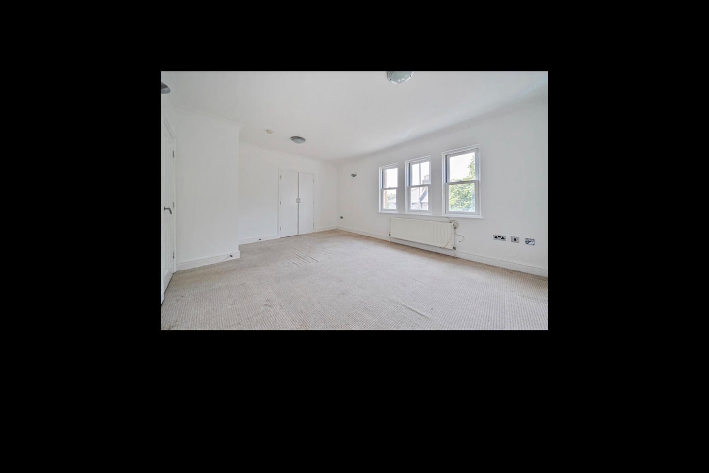 2 Bed Flat, Melbourne Grove, SE22 photo 3