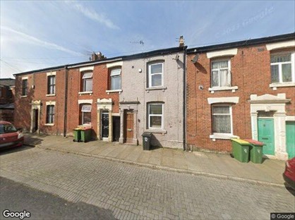 5 bed room for rent in Room in a Shared House, Dallas St, PR1