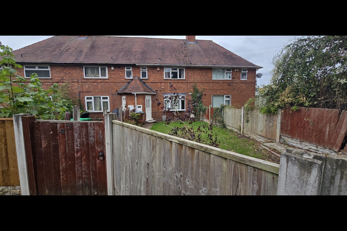 3 Bed Terraced House, Harwill Crescent, NG8 photo 2