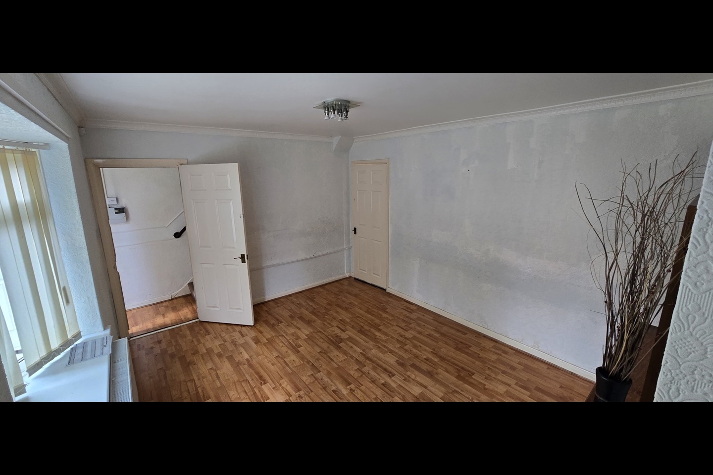 3 Bed Terraced House, Harwill Crescent, NG8 photo 3