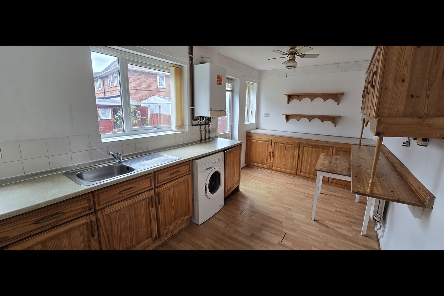 3 Bed Terraced House, Harwill Crescent, NG8 photo 4