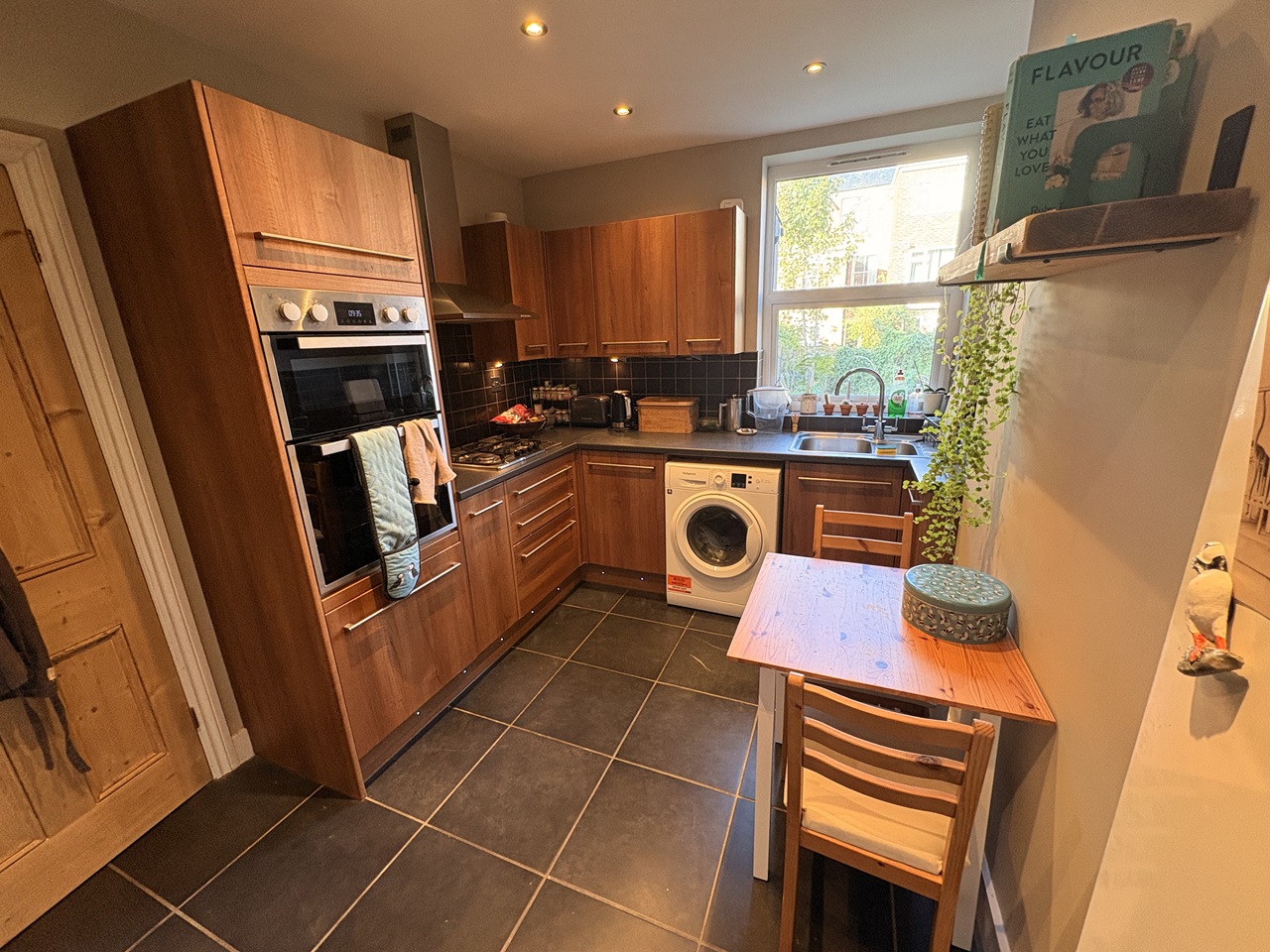 2 Bed Maisonette, Roedale Road, BN1 photo 2