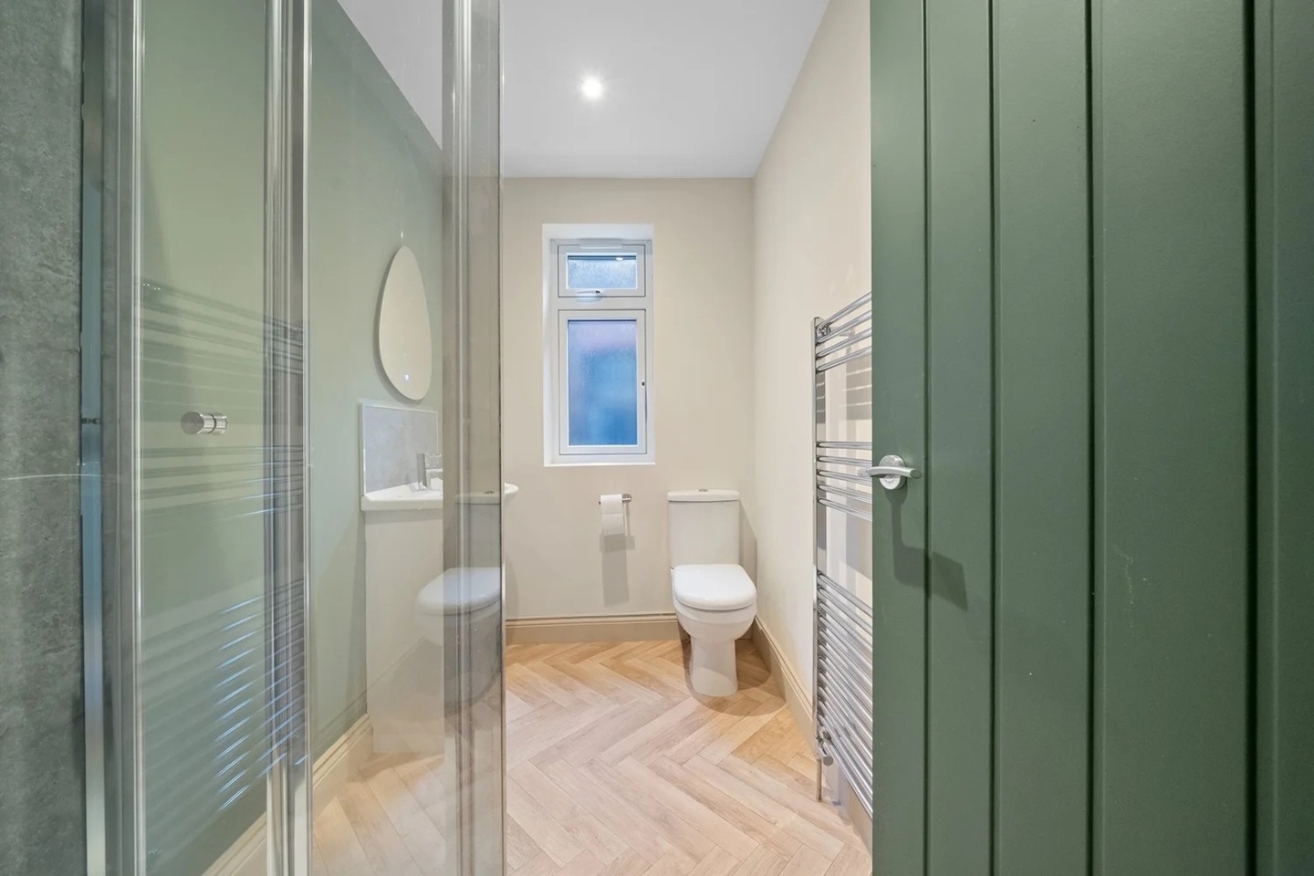 Studio Flat, Queens Drive, L18 photo 4