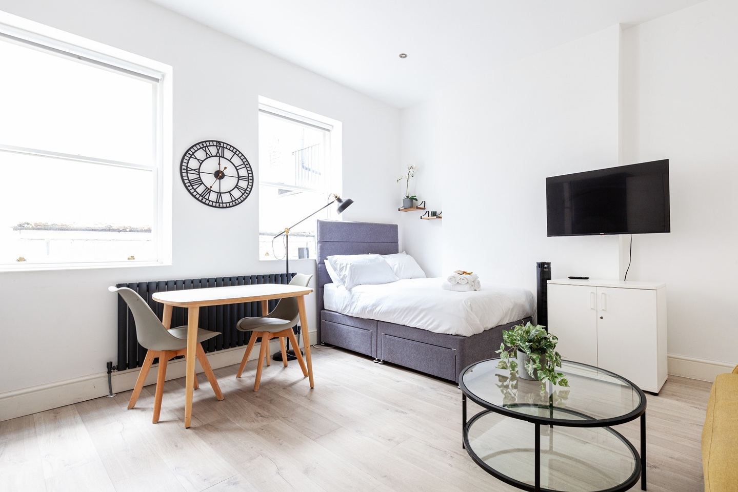 Studio Flat, Gloucester Place, NW1 photo 4