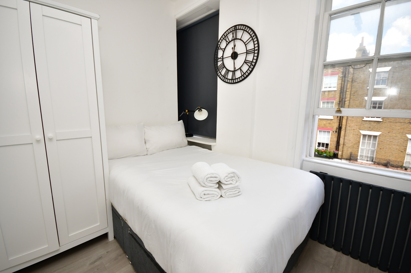 Studio Flat, Gloucester Place, NW1 photo 5