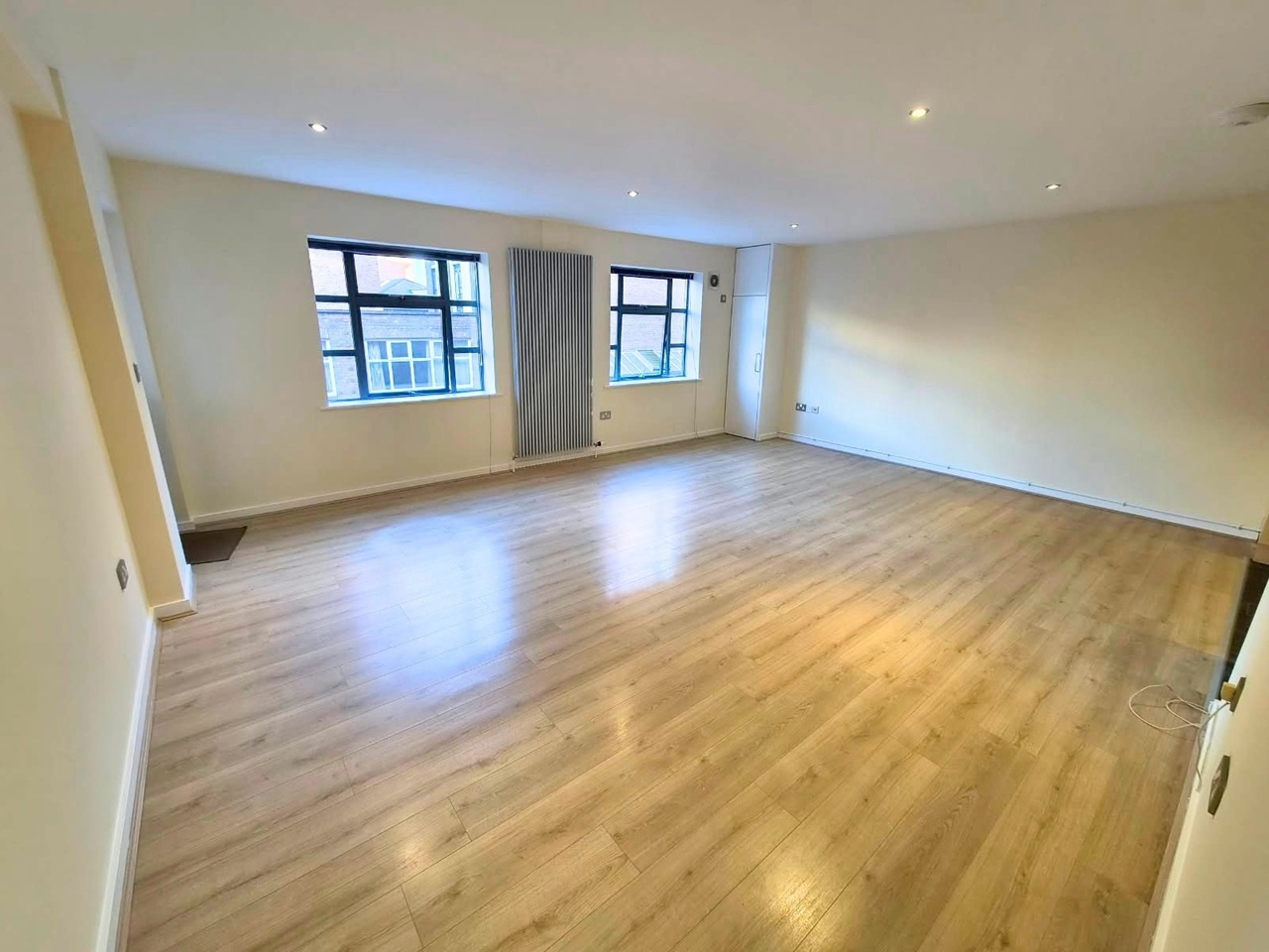 1 Bed Flat, The Needleworks, LE1 photo 2