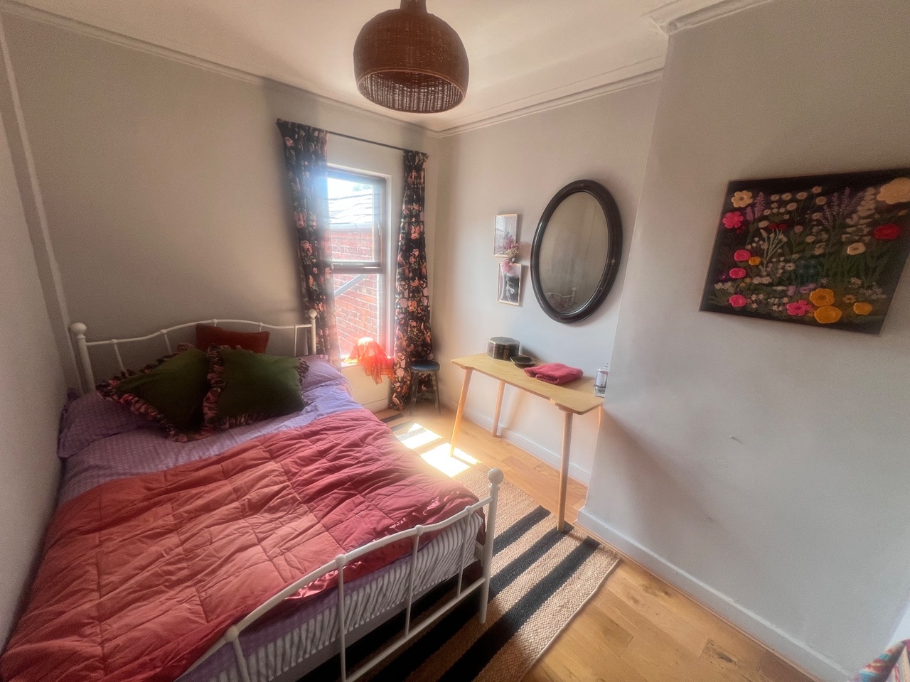 Room in a Shared House, Mowhan St, BT9