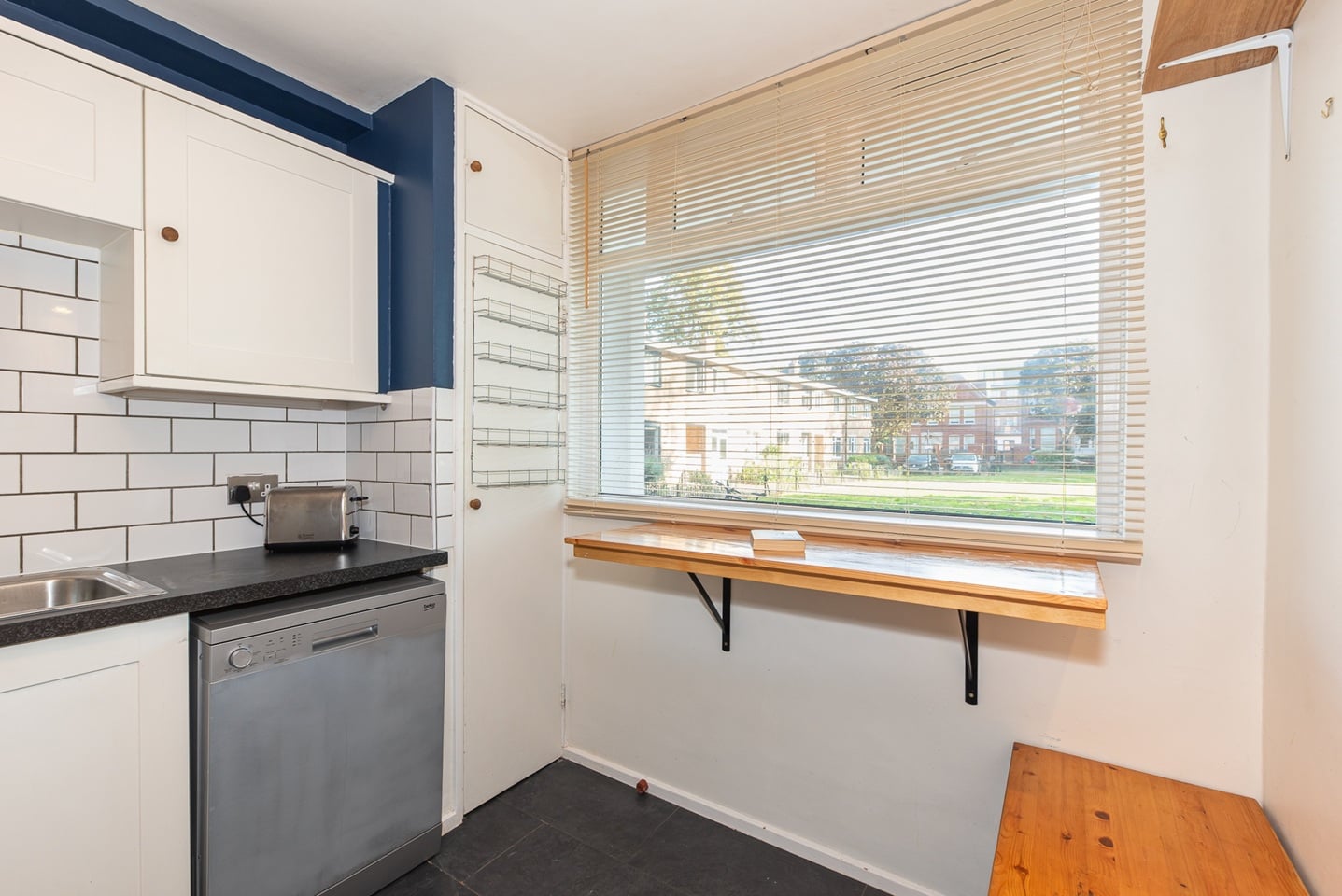 3 Bed Maisonette, Macaulay Road, SW4 photo 2