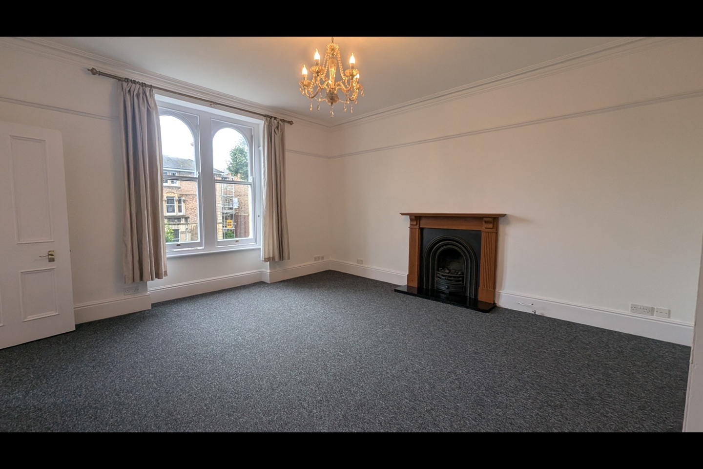 2 Bed Flat, Sj. John's Road, BS8