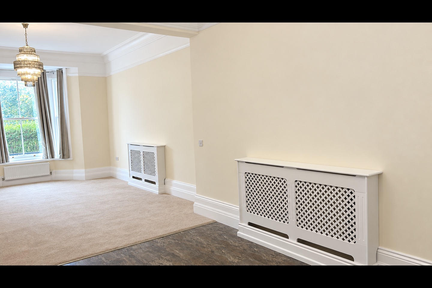2 Bed Flat, Smedley Lane, M8 photo 2